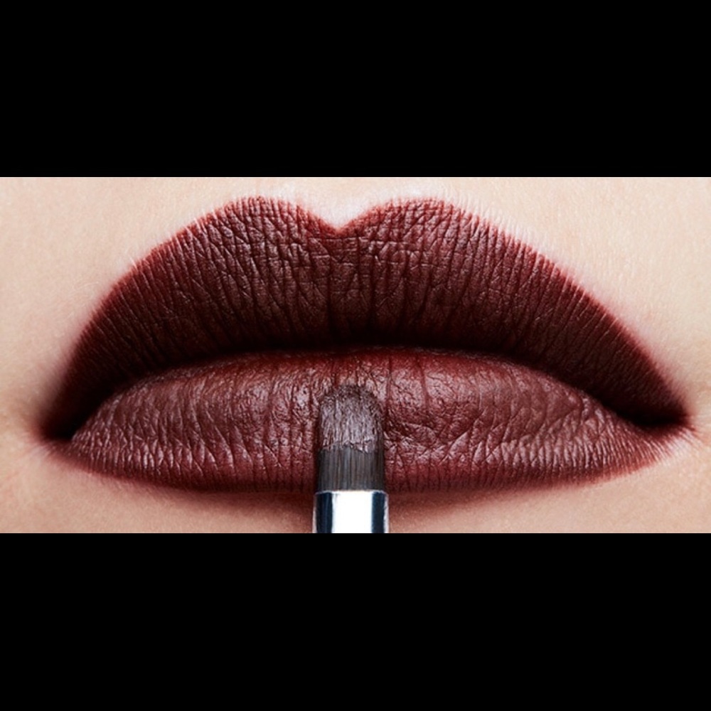 MAC MATTE LIPSTICK 💄 “ANTIQUE VELVET” BNIB 💃🥰